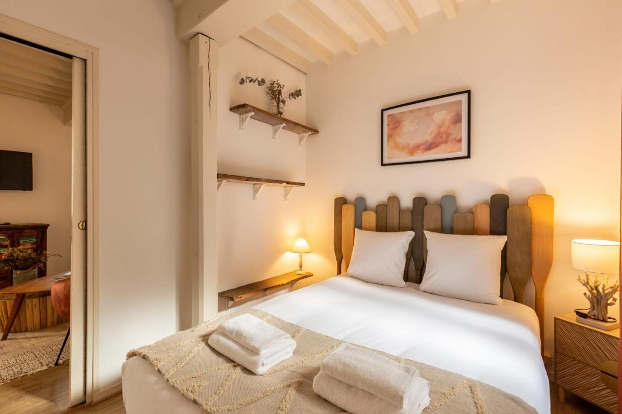 La Vague - Breath Of Freshness In Center Of Honfleur - Free Parking 550M Apartment Bagian luar foto