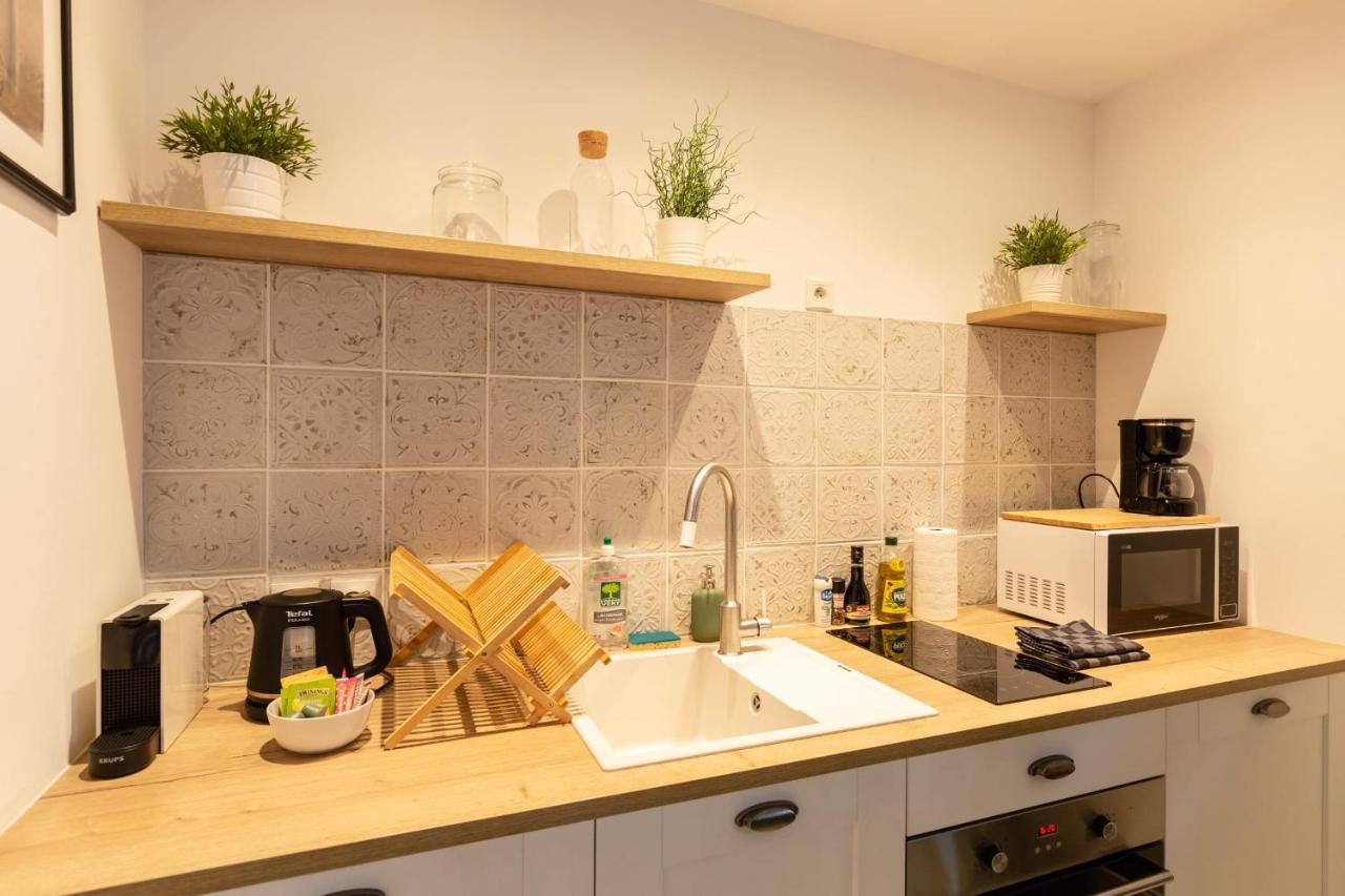 La Vague - Breath Of Freshness In Center Of Honfleur - Free Parking 550M Apartment Bagian luar foto